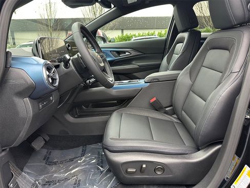 New 2026 Chevrolet Equinox EV LT image 19