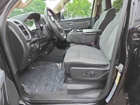 Used 2019 RAM 1500 Big Horn AWD/4WD image 19