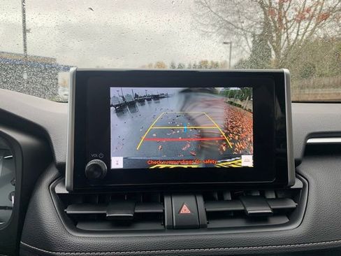 Used 2024 Toyota RAV4 LE image 15