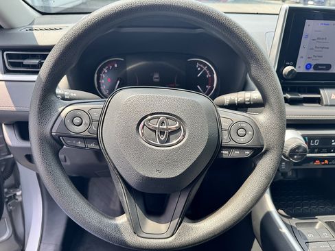 Certified 2025 Toyota RAV4 XLE AWD/4WD image 13