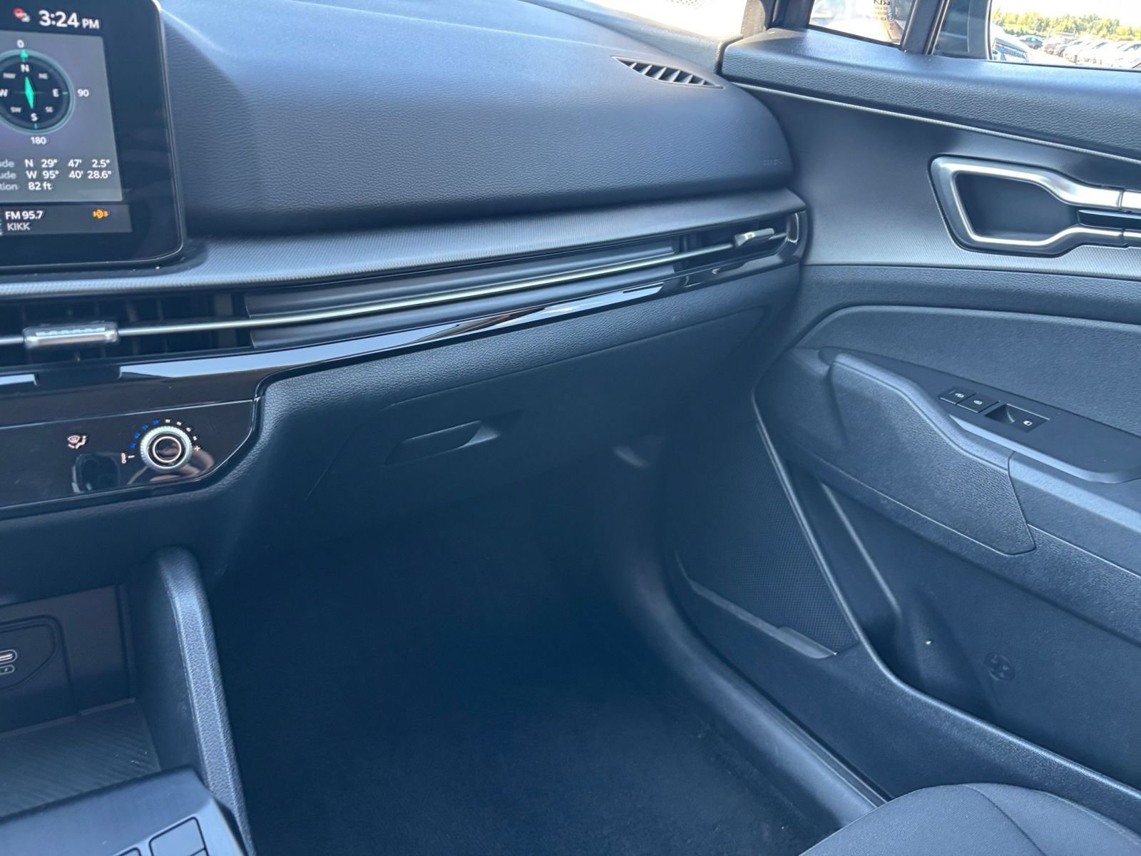 Used 2026 Kia Sportage LX FWD image 34