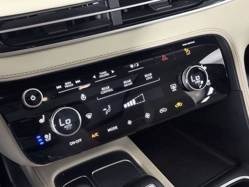 Used 2023 INFINITI QX60 Luxe w/ Cargo Package AWD/4WD image 15