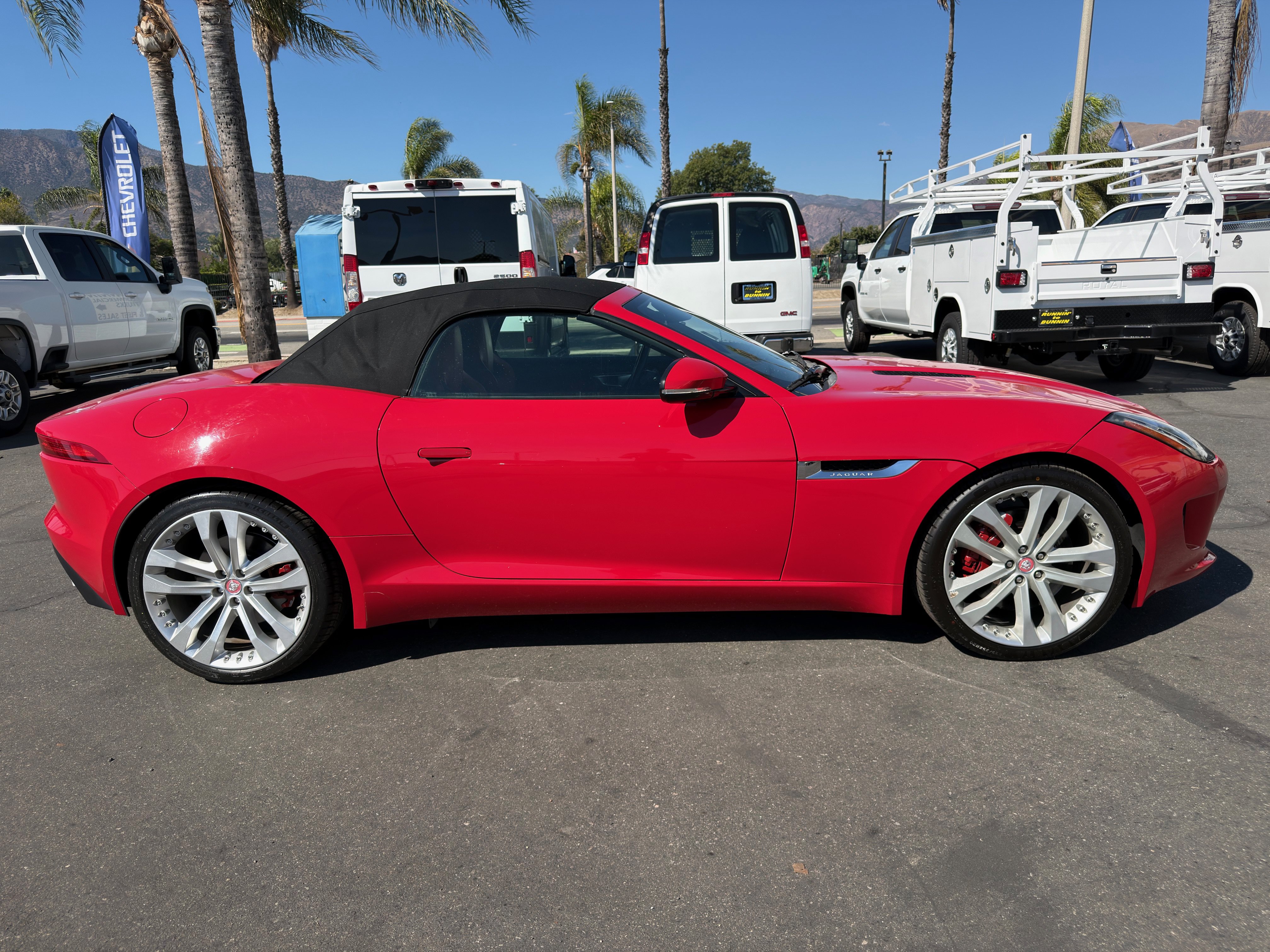 Used 2014 Jaguar F-TYPE Convertible RWD image 9