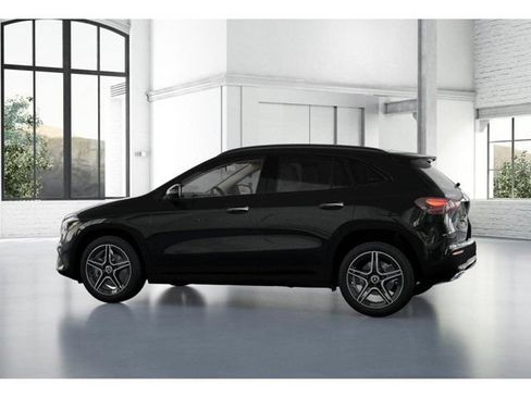 Used 2026 Mercedes-Benz GLA 250 4MATIC image 33