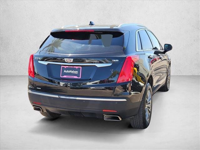 Used 2017 Cadillac XT5 Luxury w/ Driver Awareness Package AWD/4WD image 5