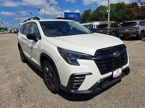 Certified 2025 Subaru Ascent Bronze Edition AWD/4WD image 9