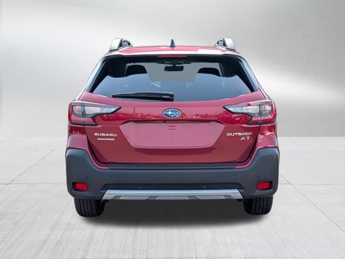 Used 2025 Subaru Outback Limited XT AWD/4WD image 6