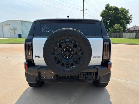 Used 2025 GMC Hummer EV 3X w/ LPO, Dark Essentials Package AWD/4WD image 5