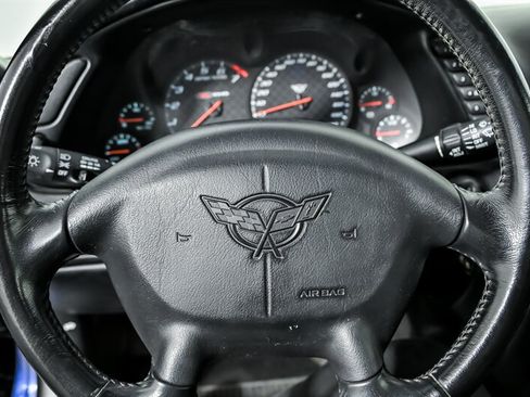 Used 2001 Chevrolet Corvette Z06 w/ Memory Pkg RWD image 19