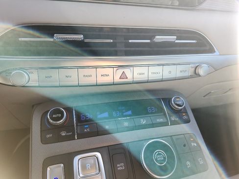 Used 2022 Hyundai Palisade Limited FWD image 24