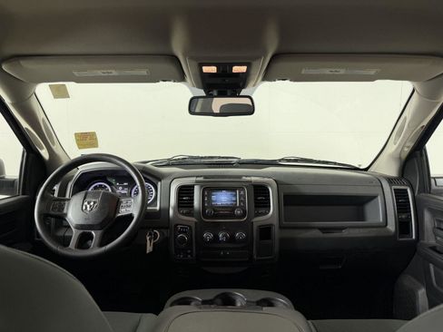 Used 2015 RAM 1500 Express AWD/4WD image 3