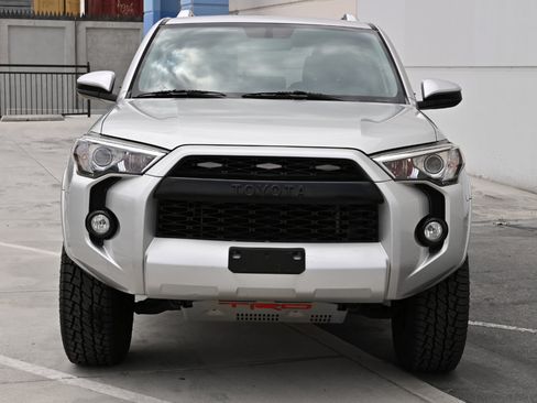 Used 2015 Toyota 4Runner SR5 RWD image 9