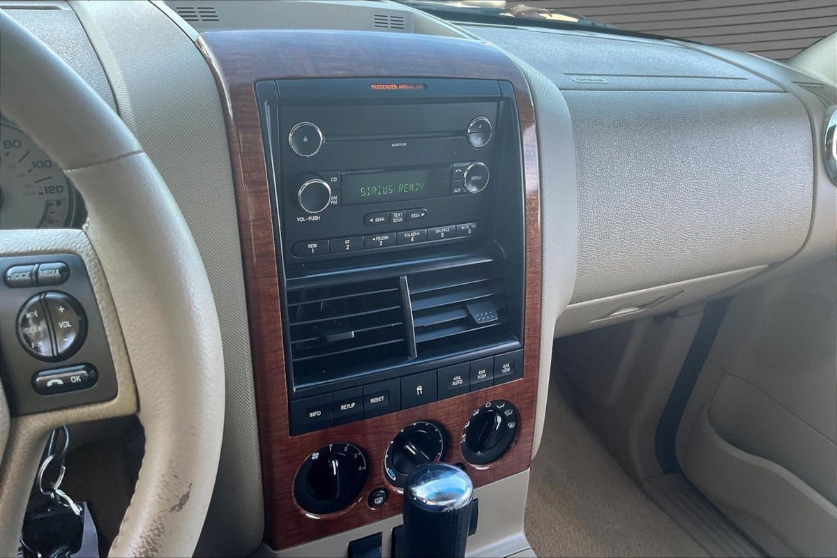 Used 2009 Ford Explorer Eddie Bauer AWD/4WD image 9