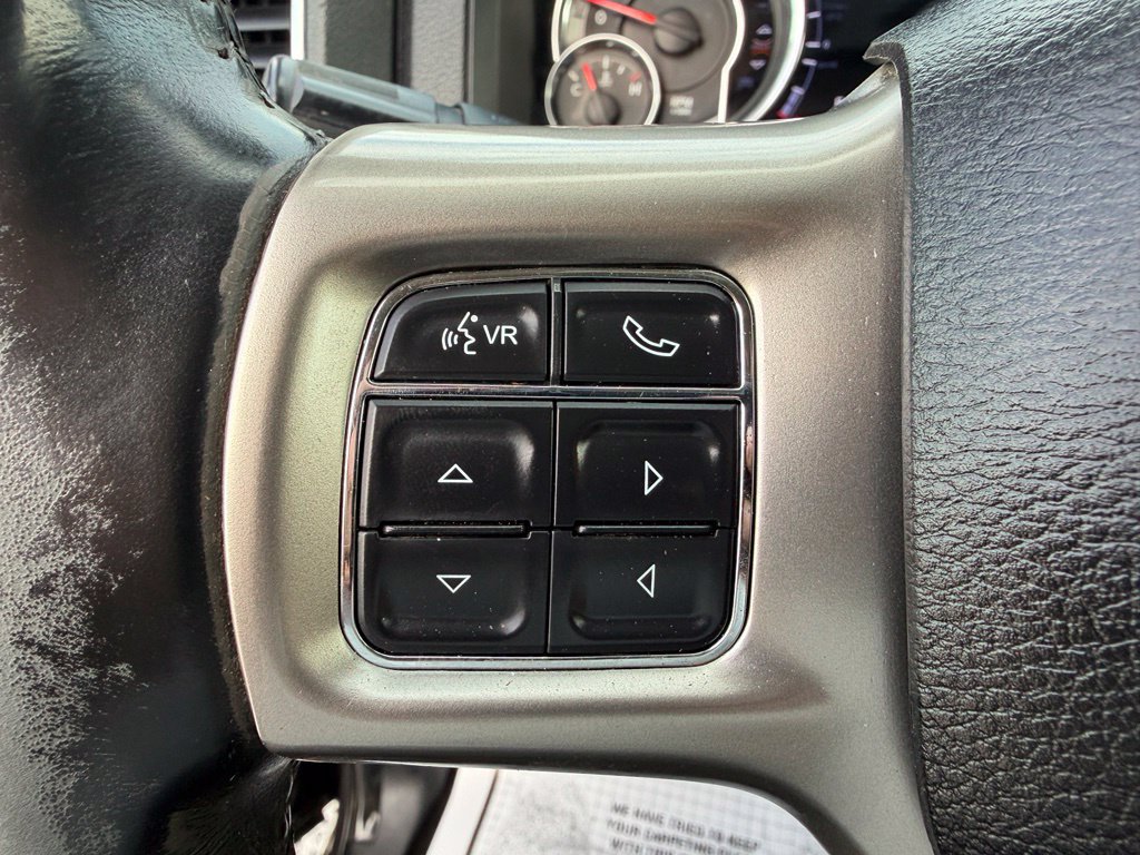 Used 2016 RAM 1500 Laramie AWD/4WD image 11