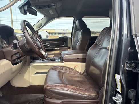 Used 2016 RAM 3500 Laramie Longhorn image 12