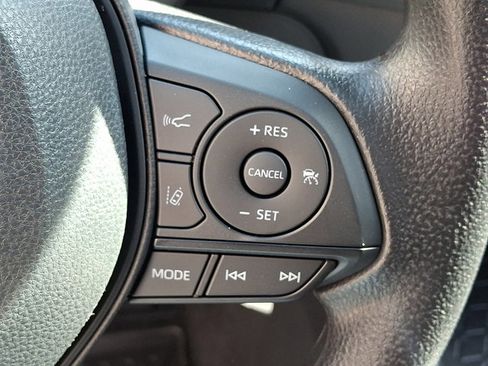 Used 2025 Toyota RAV4 LE image 22