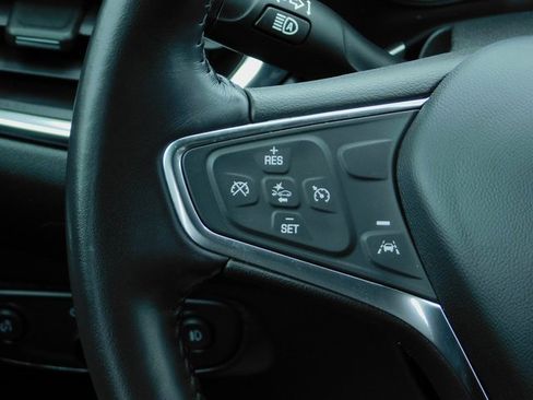 Used 2021 Chevrolet Equinox LT image 18