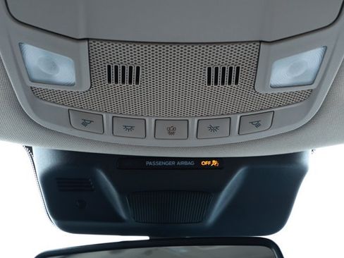 Used 2024 Ford Expedition XLT RWD image 19
