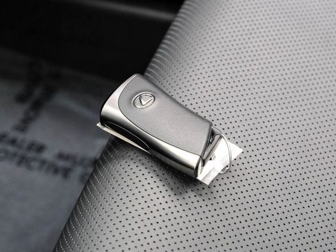 Used 2025 Lexus UX 300h FWD image 56