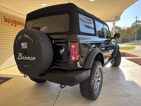 New 2025 Ford Bronco Badlands image 7