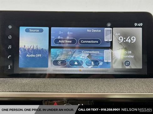 Used 2025 Nissan Kicks SV AWD/4WD image 14
