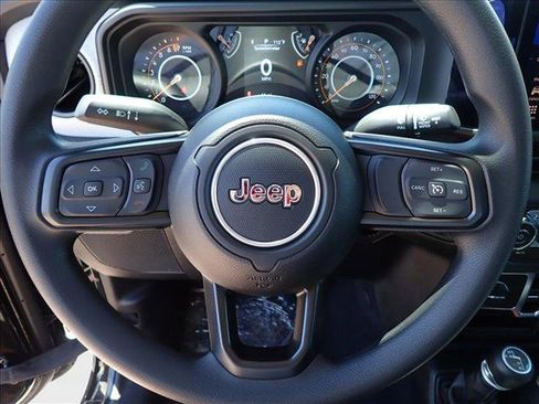 New 2025 Jeep Gladiator Sport image 11