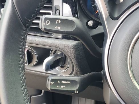 Used 2019 Porsche Macan AWD/4WD image 21