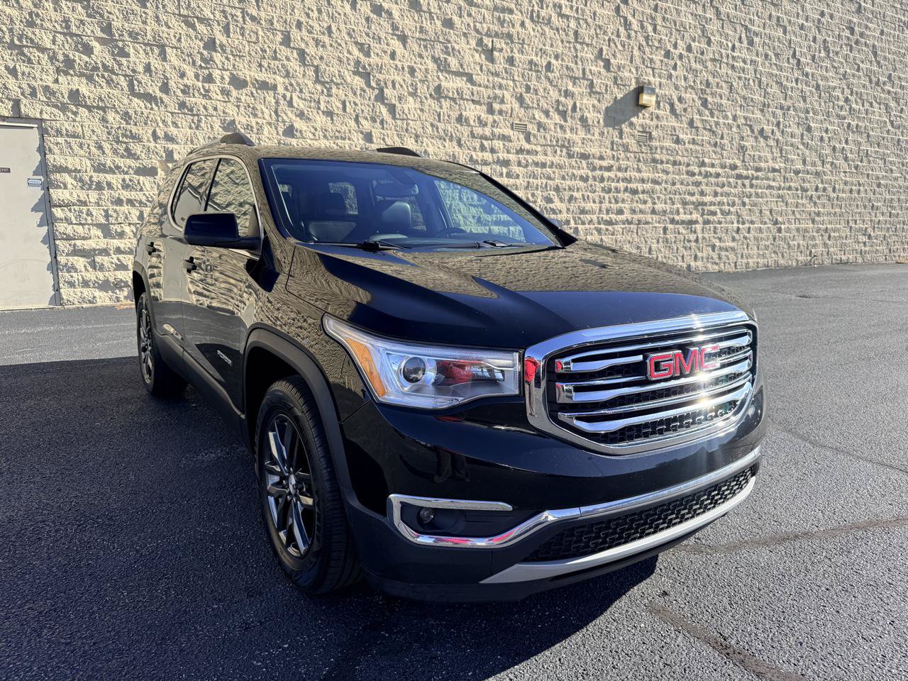 Used 2017 GMC Acadia SLT AWD/4WD image 5