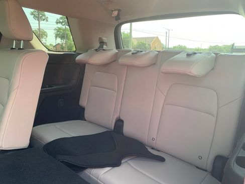 New 2026 Nissan Pathfinder SL FWD image 22