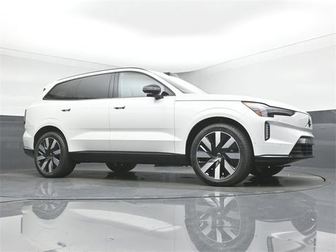 New 2025 Volvo EX90 Plus w/ Protection Package Premier image 33