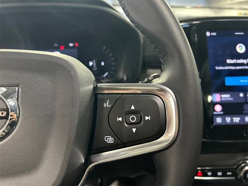 Used 2026 Volvo XC40 B5 Plus w/ Protection Package Premier image 14