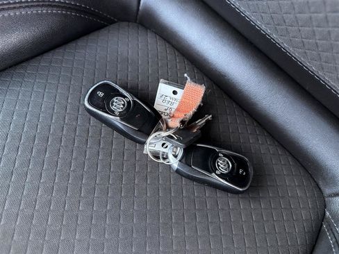 Used 2018 Buick Encore Preferred AWD/4WD image 13