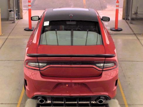 Used 2016 Dodge Charger R/T Scat Pack w/ Technology Group image 5