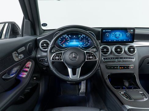 Certified 2022 Mercedes-Benz GLC 300 4MATIC w/ AMG Line image 17
