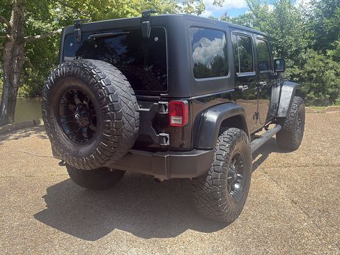 Used 2016 Jeep Wrangler Unlimited Sport w/ Quick Order Package 24S AWD/4WD image 4