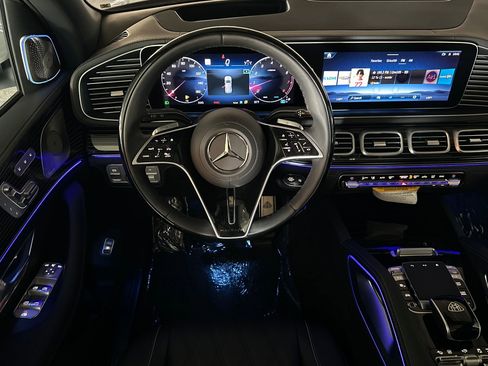 New 2026 Mercedes-Benz Maybach GLS 600 4MATIC image 14
