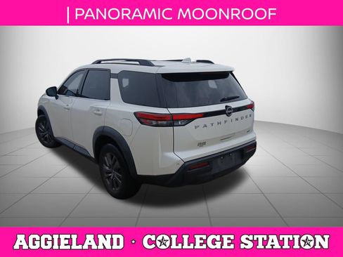 Used 2022 Nissan Pathfinder SV w/ SV Premium Package FWD image 4