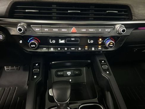 Used 2022 Kia Telluride SX w/ Nightfall Edition Package AWD/4WD image 18