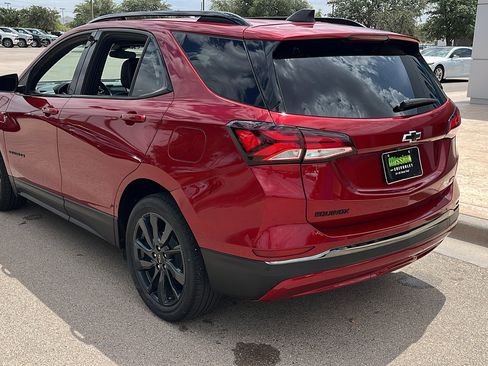 Used 2022 Chevrolet Equinox RS FWD image 6