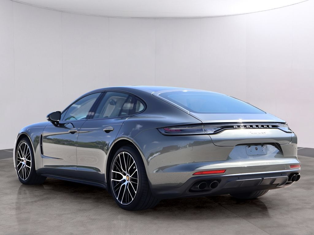 Used 2023 Porsche Panamera 4 Platinum Edition AWD/4WD image 3