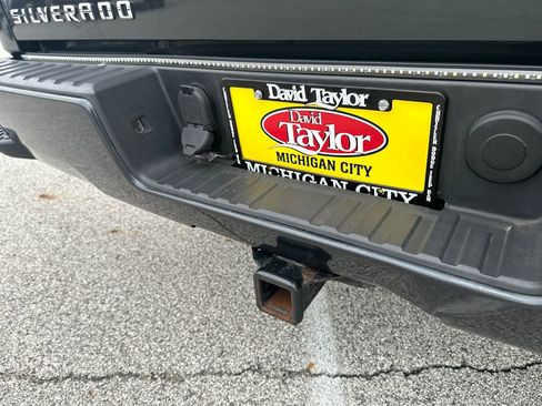 Used 2018 Chevrolet Silverado 1500 LT w/ All Star Edition image 40