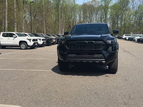 New 2026 Toyota Tacoma TRD Off-Road AWD/4WD image 3