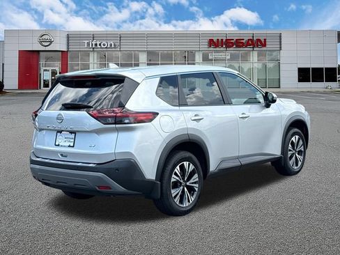 Used 2023 Nissan Rogue SV FWD image 7