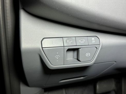 New 2026 Kia EV9 Wind image 18