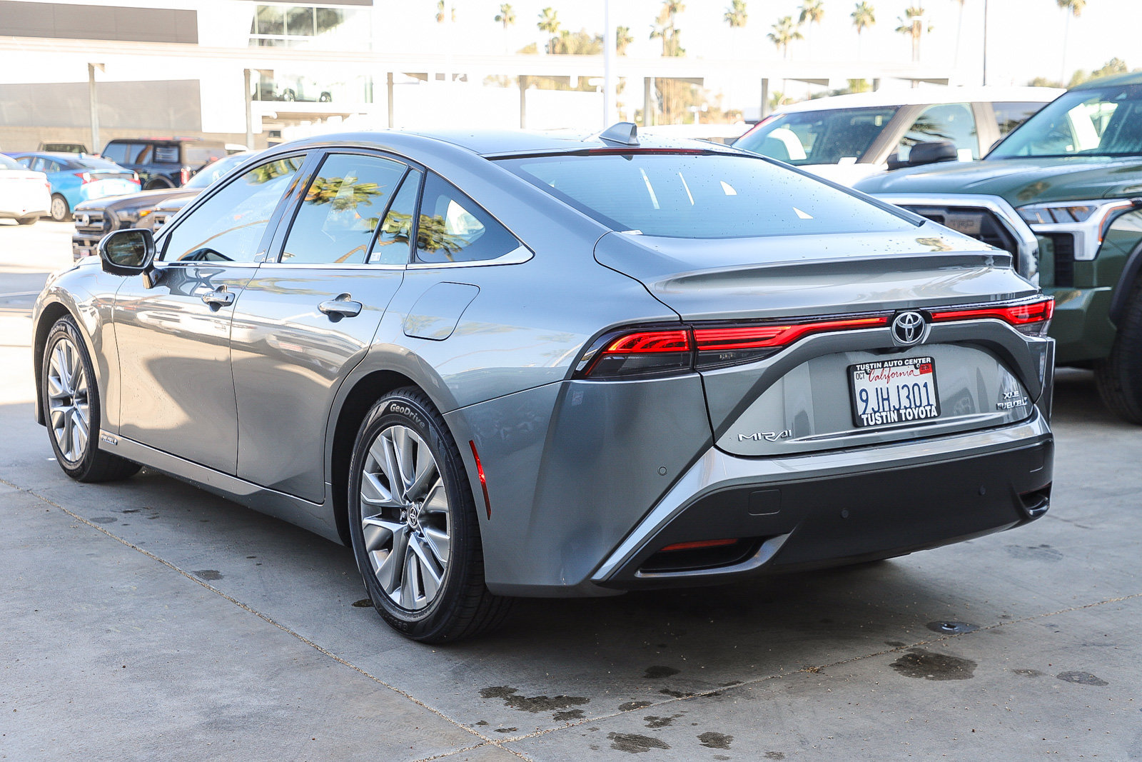 Used 2023 Toyota Mirai w/ Advanced Technology Package RWD image 8