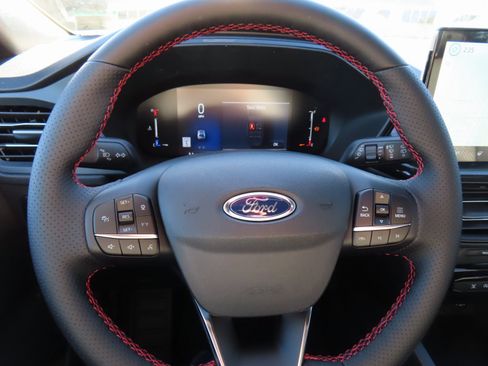 New 2026 Ford Escape ST-Line w/ Tech Pack #1 image 8