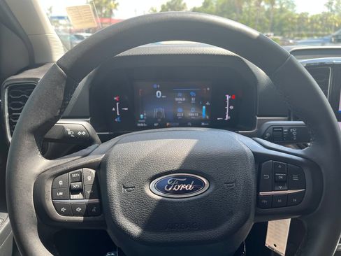 Used 2024 Ford Ranger XLT RWD image 14
