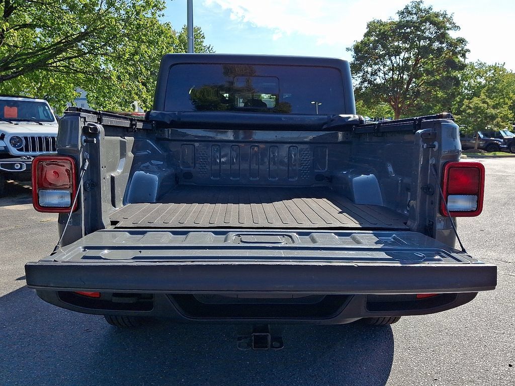 Used 2021 Jeep Gladiator Sport AWD/4WD image 28