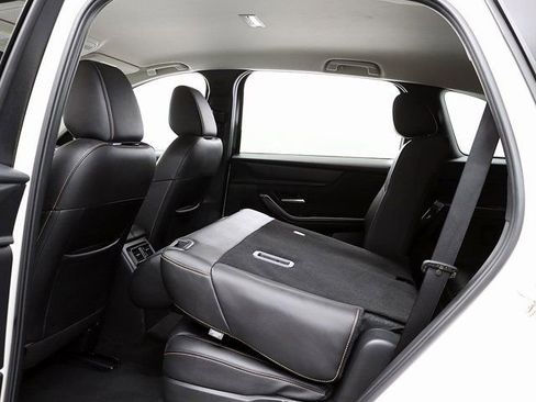 Used 2025 MAZDA CX-90 3.3 Turbo w/ Select Package image 15