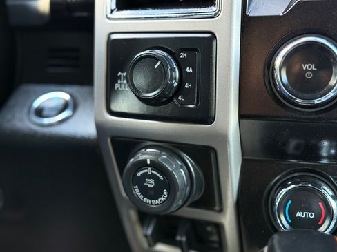 Used 2020 Ford F150 Lariat AWD/4WD image 25